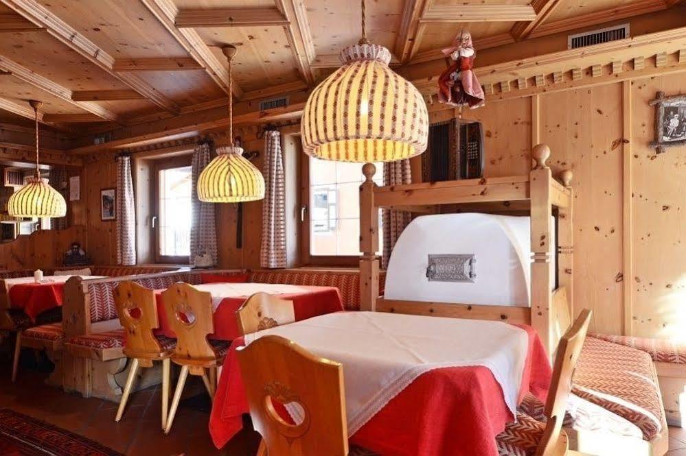 Post Hotel Moena Kültér fotó