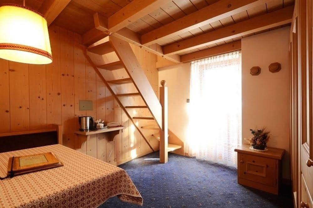 Post Hotel Moena Kültér fotó